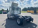 Used 2017 Freightliner Cascadia Detroit DD13 Semi Truck for sale #270497 - photo 5