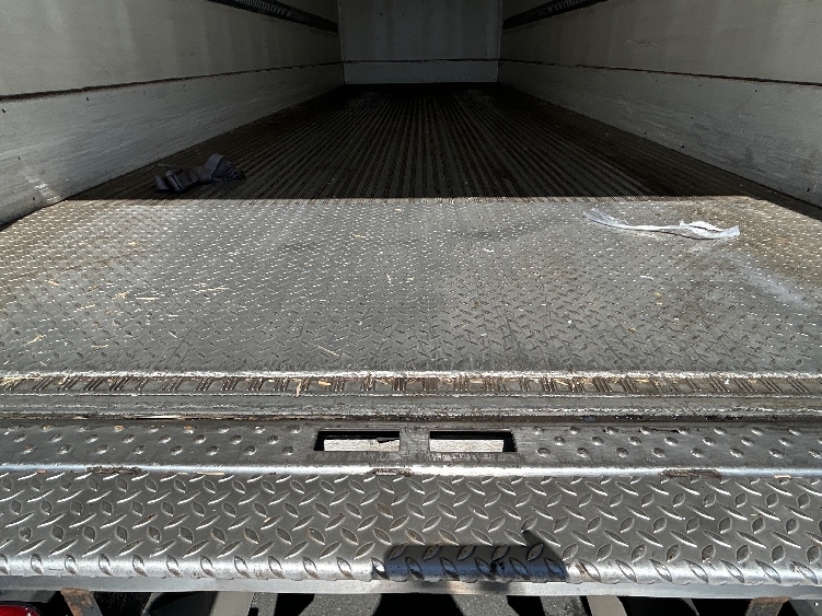 Used 2017 Freightliner M2 106 - photo 12