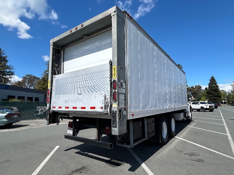 Used 2017 Freightliner M2 106 - photo 15