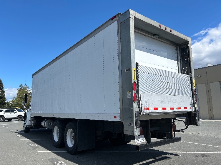 Used 2017 Freightliner M2 106 - photo 8