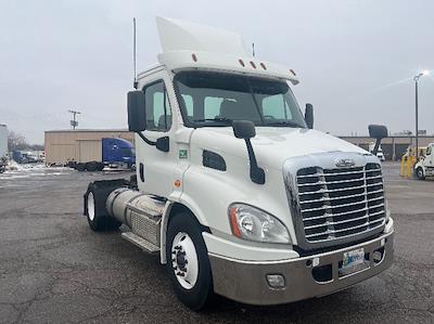 Used 2020 Freightliner Cascadia Detroit DD13 Semi Truck for sale #270752 - photo 1