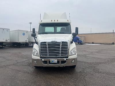 Used 2020 Freightliner Cascadia Detroit DD13 Semi Truck for sale #270752 - photo 2