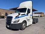 Used 2020 Freightliner Cascadia Detroit DD15AT Semi Truck for sale #270841 - photo 3