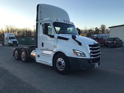 Used 2020 Freightliner Cascadia Detroit DD15AT Semi Truck for sale #270842 - photo 1