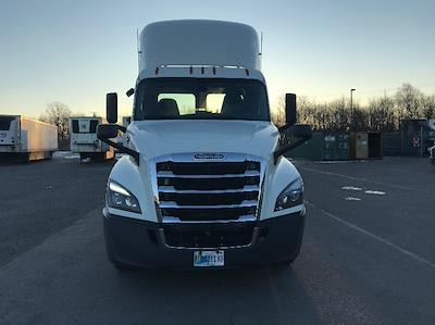 Used 2020 Freightliner Cascadia Detroit DD15AT Semi Truck for sale #270842 - photo 2