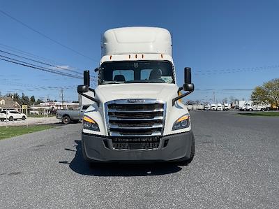 Used 2020 Freightliner Cascadia Detroit DD15AT Semi Truck for sale #270846 - photo 2