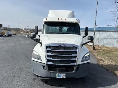 Used 2020 Freightliner Cascadia - photo 1