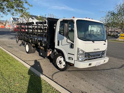 Used 2019 Isuzu NQR Regular Cab Flatbed Truck for sale #272262 - photo 1
