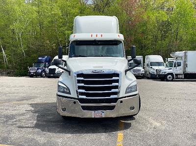 Used 2020 Freightliner Cascadia Detroit DD13 Semi Truck for sale #272807 - photo 2