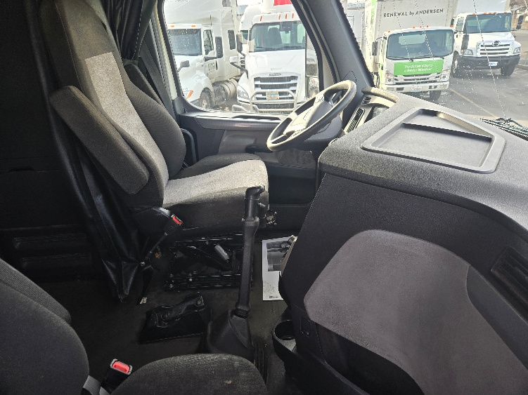 Used 2020 Freightliner Cascadia - photo 17
