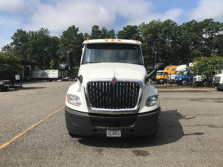 Used 2019 International LT - photo 2