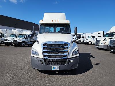Used 2020 Freightliner Cascadia Detroit DD13 Semi Truck for sale #274720 - photo 2