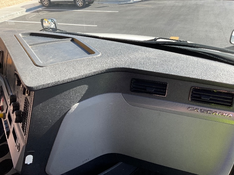 Used 2020 Freightliner Cascadia - photo 16