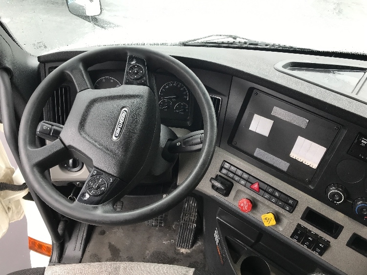 Used 2020 Freightliner Cascadia - photo 13