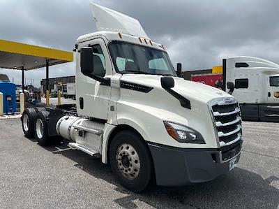 Used 2019 Freightliner Cascadia Detroit DD13 Semi Truck for sale #274891 - photo 1