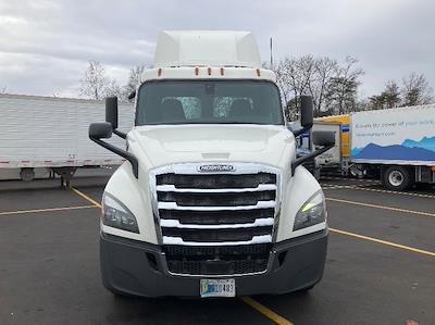 Used 2019 Freightliner Cascadia Detroit DD13 Semi Truck for sale #274894 - photo 2