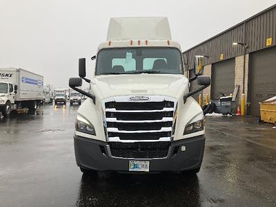 Used 2019 Freightliner Cascadia Detroit DD13 Semi Truck for sale #274896 - photo 2