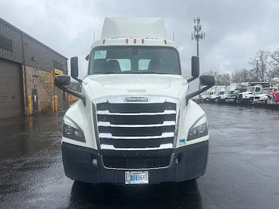 Used 2019 Freightliner Cascadia Detroit DD13 Semi Truck for sale #274903 - photo 2