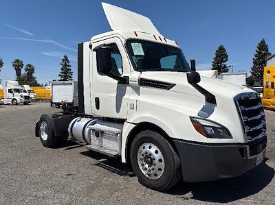 Used 2019 Freightliner Cascadia Detroit DD13 Semi Truck for sale #274905 - photo 1