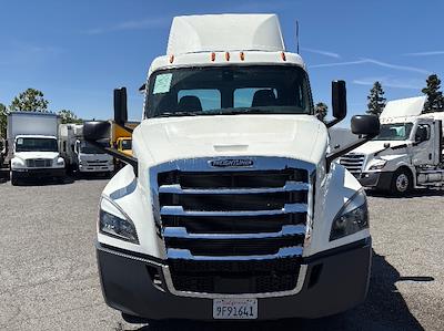 Used 2019 Freightliner Cascadia Detroit DD13 Semi Truck for sale #274905 - photo 2
