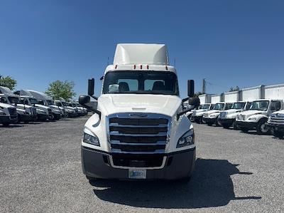 Used 2019 Freightliner Cascadia Detroit DD13 Semi Truck for sale #274912 - photo 2