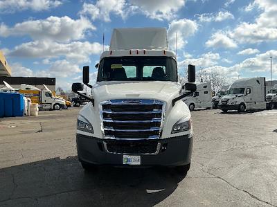 Used 2019 Freightliner Cascadia Detroit DD13 Semi Truck for sale #274922 - photo 2