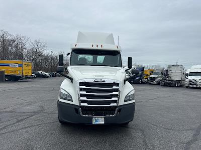 Used 2020 Freightliner Cascadia Detroit DD13 Semi Truck for sale #275495 - photo 2