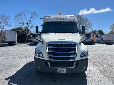 Used 2020 Freightliner Cascadia - photo 1