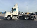 Used 2017 Freightliner Cascadia Detroit DD13 Semi Truck for sale #277576 - photo 4