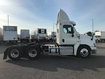 Used 2017 Freightliner Cascadia Detroit DD13 Semi Truck for sale #277576 - photo 8