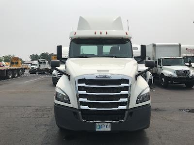 Used 2018 Freightliner Cascadia Detroit DD13 Semi Truck for sale #277632 - photo 2