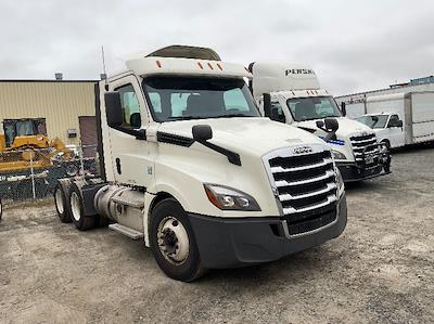 Used 2018 Freightliner Cascadia - photo 1