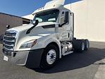 Used 2018 Freightliner Cascadia Detroit DD13 Semi Truck for sale #277654 - photo 3