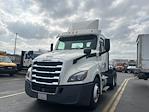 Used 2018 Freightliner Cascadia Detroit DD13 Semi Truck for sale #277675 - photo 3