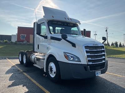 Used 2018 Freightliner Cascadia Detroit DD13 Semi Truck for sale #277729 - photo 1