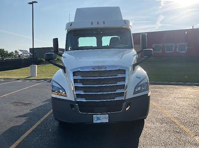 Used 2018 Freightliner Cascadia Detroit DD13 Semi Truck for sale #277729 - photo 2