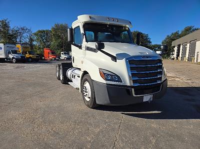Used 2018 Freightliner Cascadia Detroit DD13 Semi Truck for sale #277783 - photo 1
