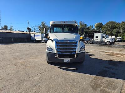 Used 2018 Freightliner Cascadia Detroit DD13 Semi Truck for sale #277783 - photo 2