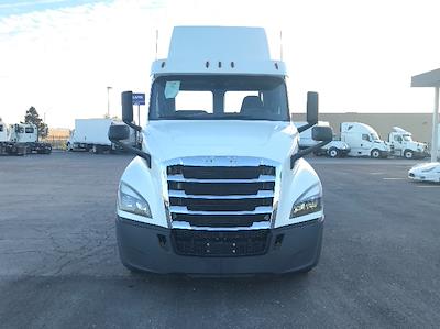 Used 2018 Freightliner Cascadia Detroit DD13 Semi Truck for sale #277896 - photo 2