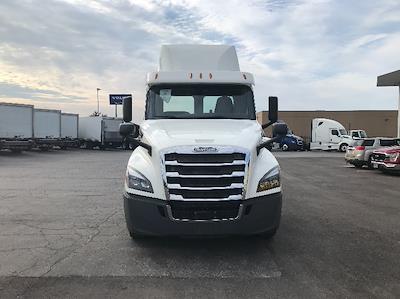 Used 2018 Freightliner Cascadia Detroit DD13 Semi Truck for sale #277897 - photo 2