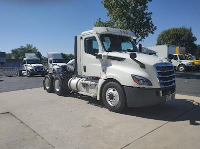 Used 2018 Freightliner Cascadia Detroit DD13 Semi Truck for sale #277921 - photo 1