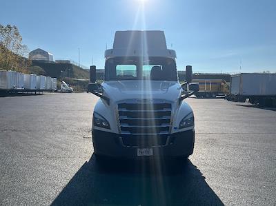 Used 2018 Freightliner Cascadia Detroit DD13 Semi Truck for sale #277954 - photo 2