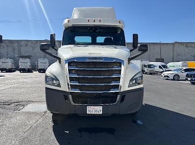 Used 2018 Freightliner Cascadia Detroit DD13 Semi Truck for sale #277958 - photo 2