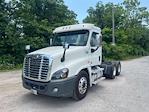 Used 2020 Freightliner Cascadia Detroit DD13 Semi Truck for sale #278359 - photo 3