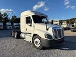 Used 2020 Freightliner Cascadia Detroit DD15AT Semi Truck with Sleeper Cab for sale #278906 - photo 1