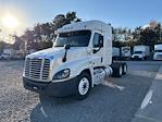 Used 2020 Freightliner Cascadia Detroit DD15AT Semi Truck with Sleeper Cab for sale #278906 - photo 3