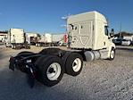 Used 2020 Freightliner Cascadia Detroit DD15AT Semi Truck with Sleeper Cab for sale #278906 - photo 7