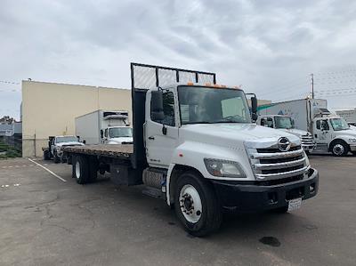 Used 2020 Hino 268A Single Cab Flatbed Truck for sale #278933 - photo 1