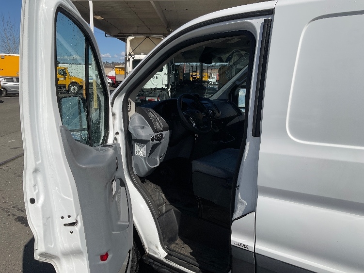 Used 2019 Ford Transit 250 - photo 17