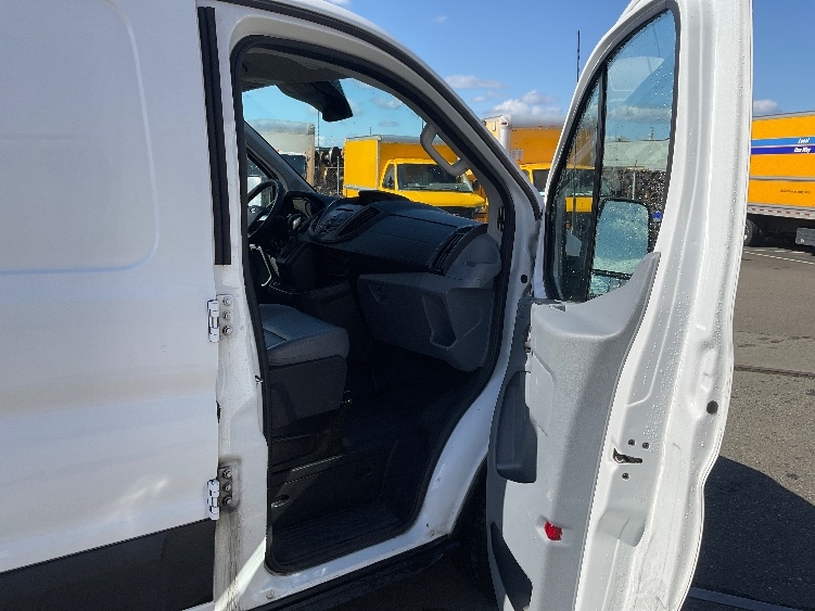 Used 2019 Ford Transit 250 - photo 21